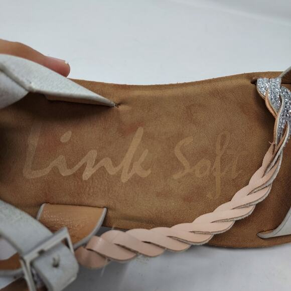 NEW Link Soft Silver Strappy Sandals Size 2 - Picture 9 of 9